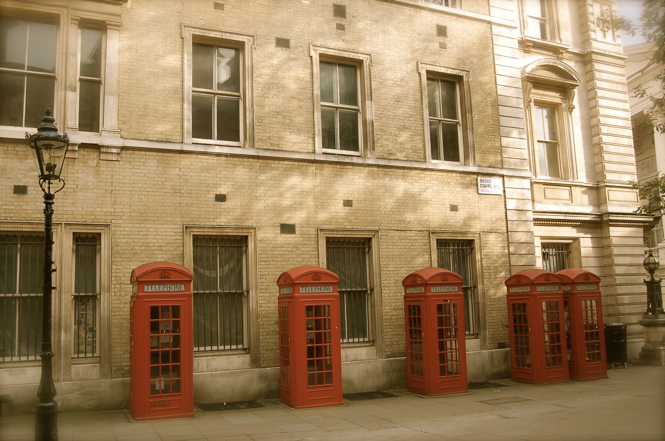 赤い電話ボックス Red Telephone Box